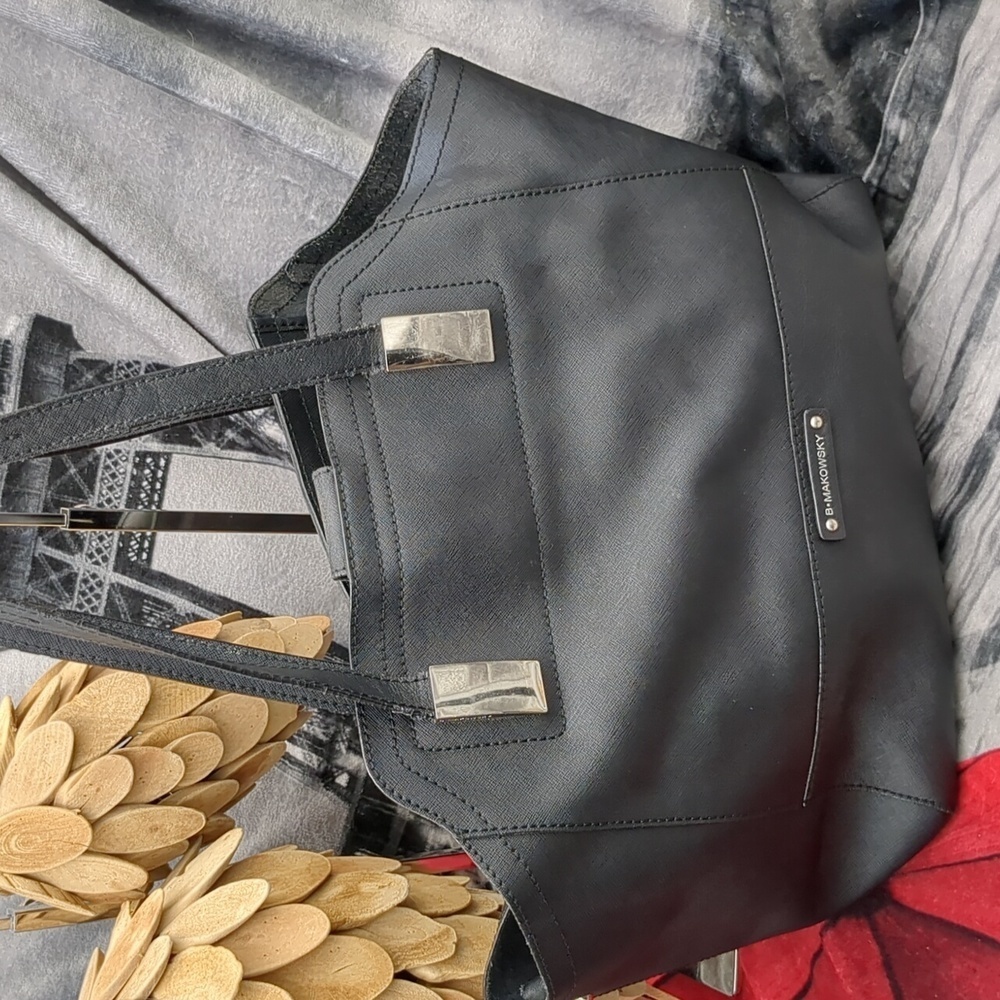 B Makowsky large tote